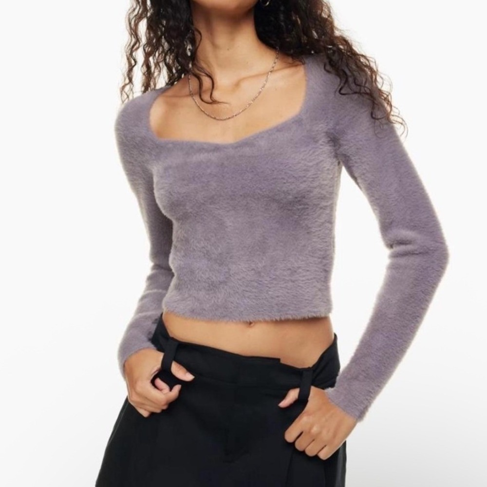 Sunday‎ Best Elsie Sweater Women's Medium Lavender Cropped Fuzzy Sweetheart Neck